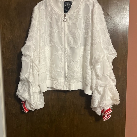 White embroidered zipper jacket with red & white on sleeves - Picture 6 of 8